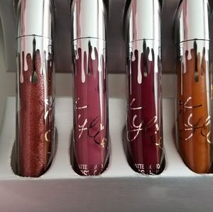 Kylie jenner holiday edition lips